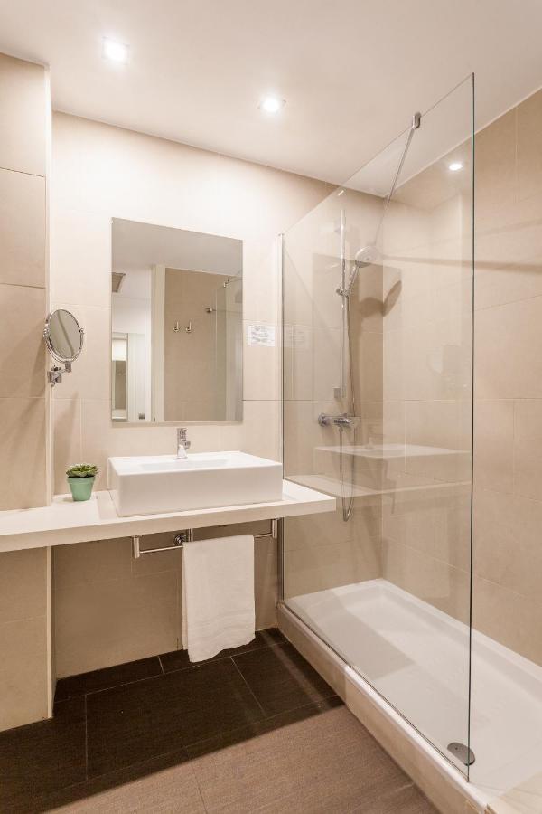 Double Room,1713851825:JPEG